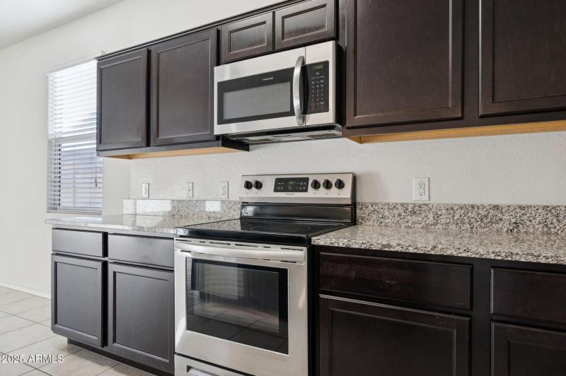 20-web-or-mls-5003-e-smoky-quartz-rd