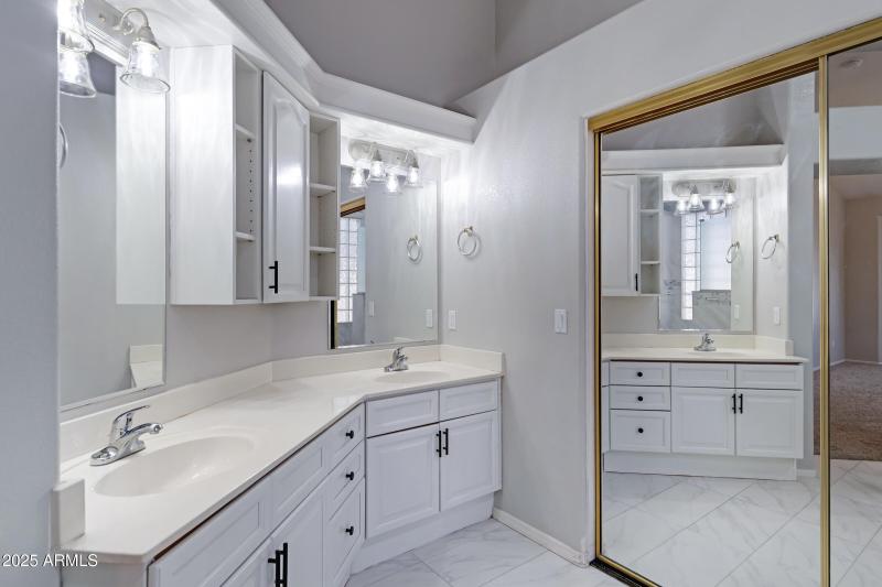 Owner's Suite Bathroom