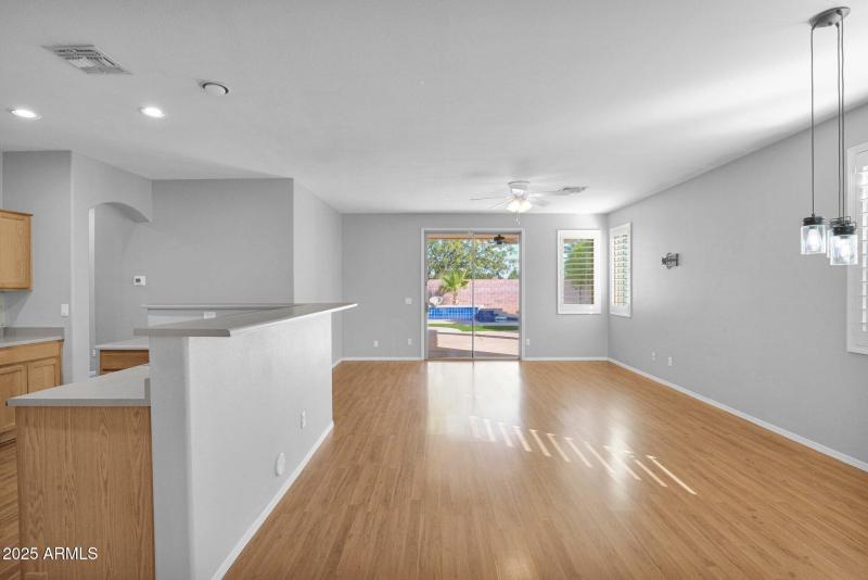 7-web-or-mls-P1044237