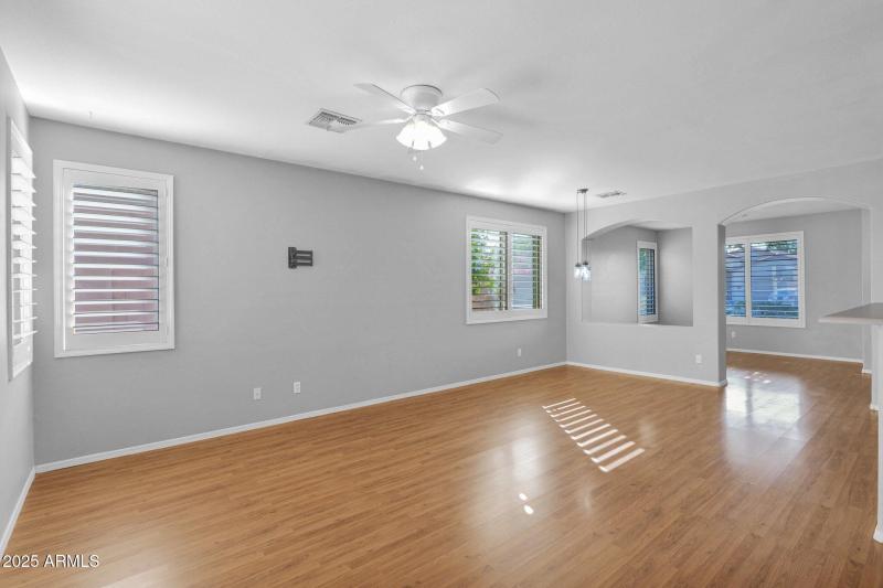 11-web-or-mls-P1044245