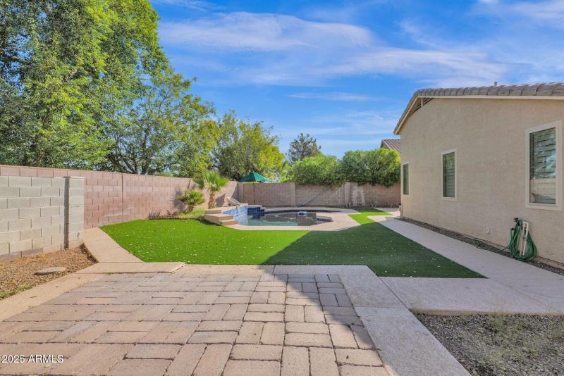 32-web-or-mls-P1044271