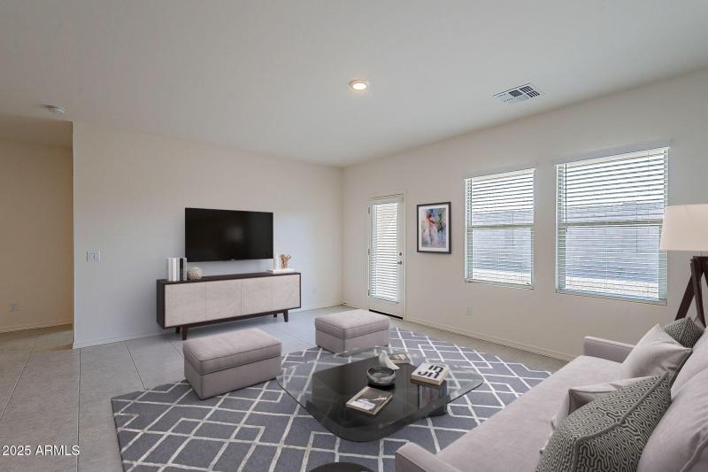 Magdalena-10.jpg (Living room)