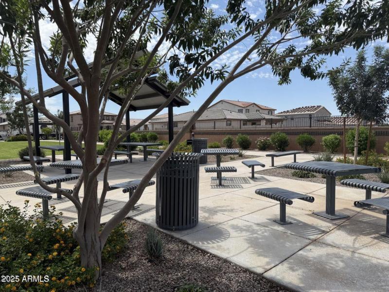 20250908003720958883000000-o