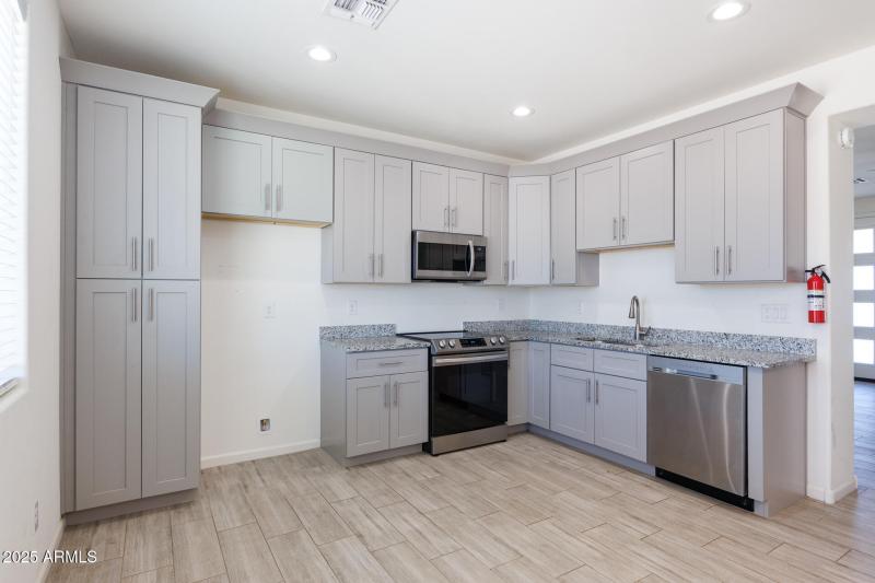 Kitchen 2