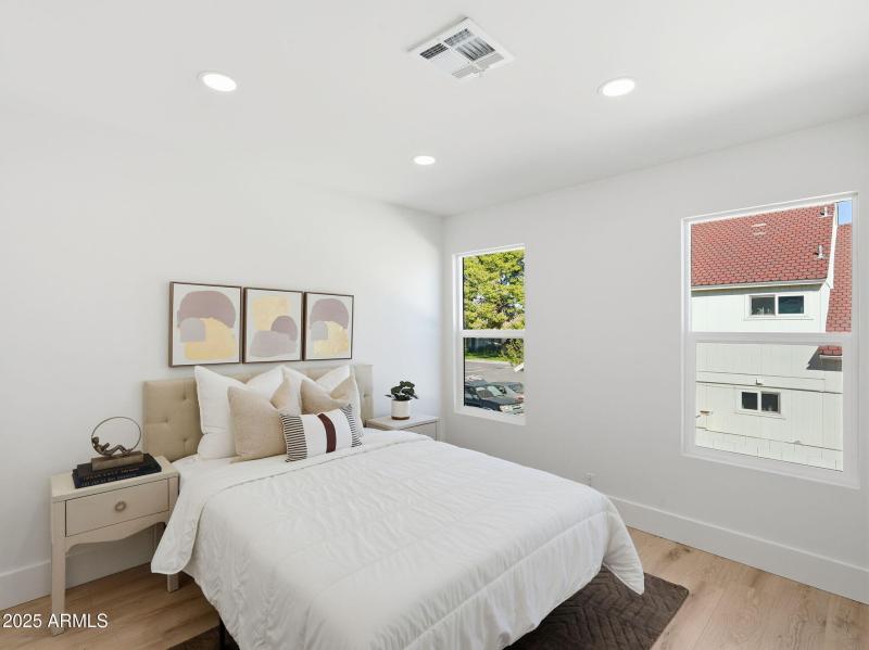 32-web-or-mls-033_ListerPros