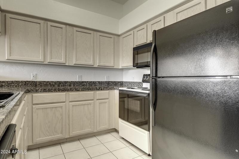 16357 E Arrow Dr Unit 106 (7)