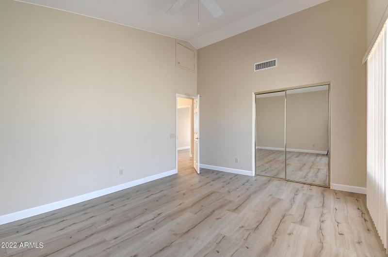 16205 E Glenpoint Dr (23)