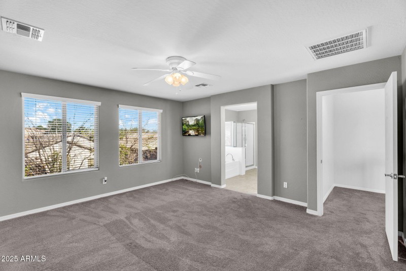 18-web-or-mls-11106 E Serafina Ave-18 (2