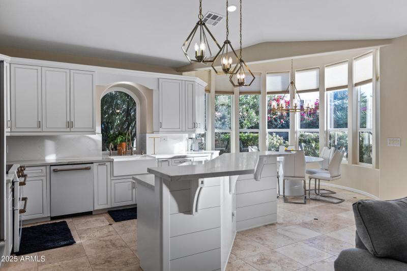 10115 E Bella Vista Dr-22