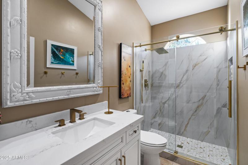 10115 E Bella Vista Dr-35