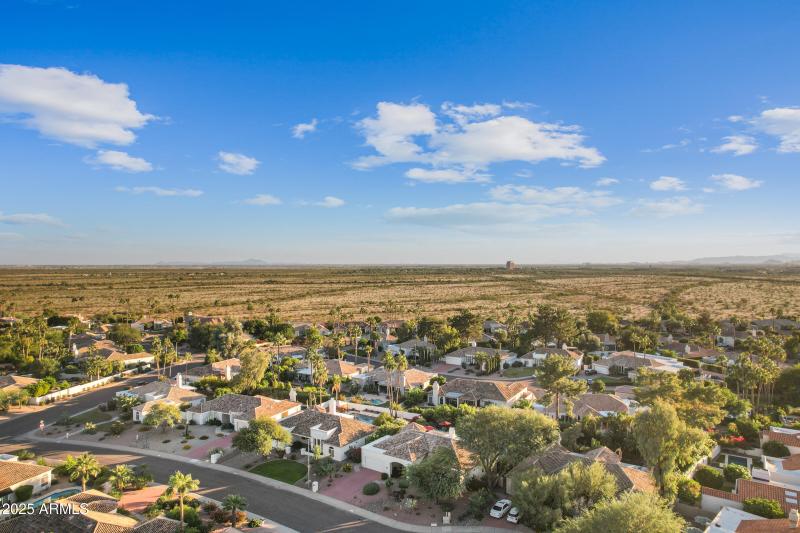 10115 E Bella Vista Dr-65