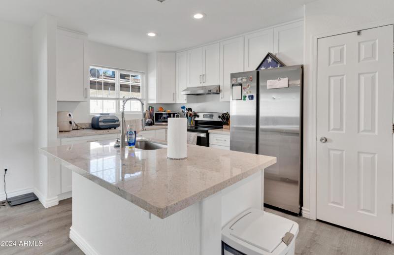 2702 East Juniper Avenue - Interior (5)