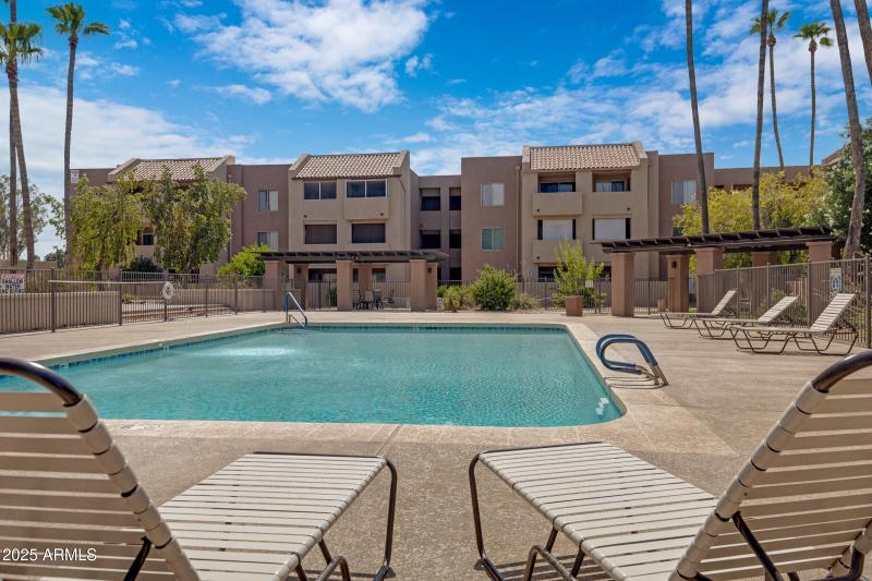 540 N May apt 1131-17