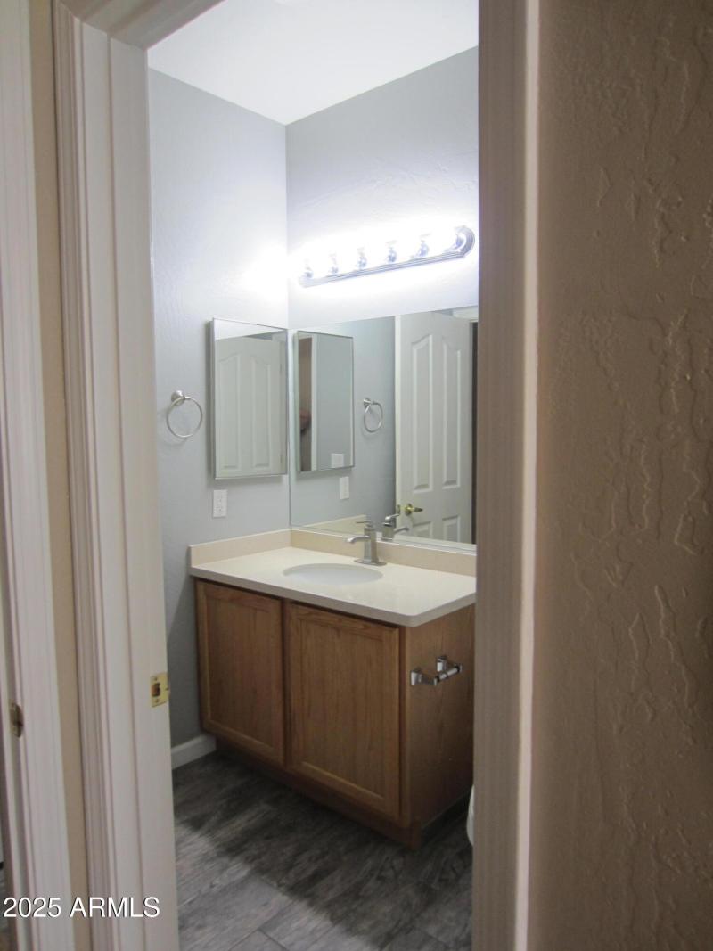 1071 Vista Grande 016