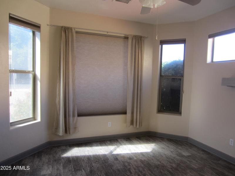 1071 Vista Grande 057