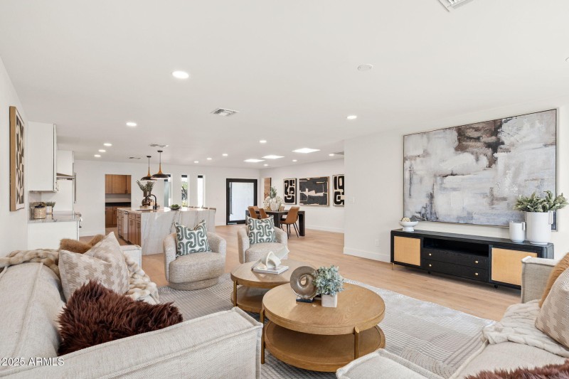 4333 E Fairmount Ave - 18