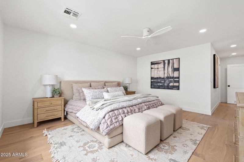 4333 E Fairmount Ave - 22