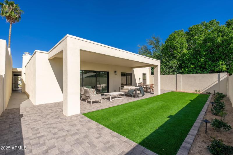 4333 E Fairmount Ave - 34