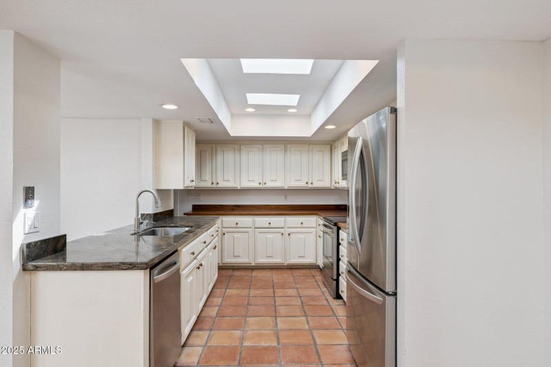 15-web-or-mls-7702-n-via-camello-del-nor