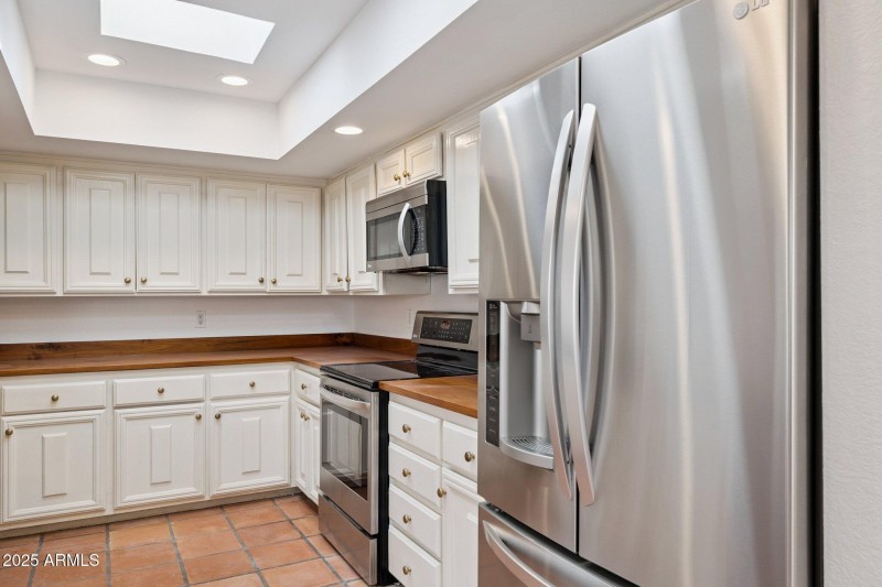 17-web-or-mls-7702-n-via-camello-del-nor