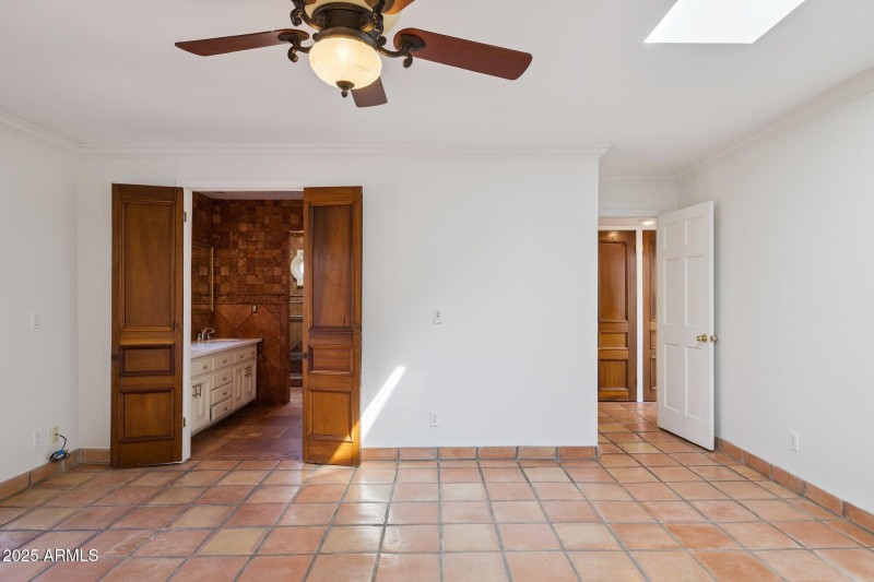 18-web-or-mls-7702-n-via-camello-del-nor