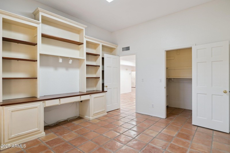 28-web-or-mls-7702-n-via-camello-del-nor