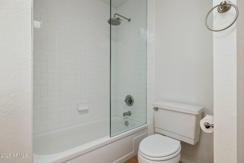 30-web-or-mls-7702-n-via-camello-del-nor