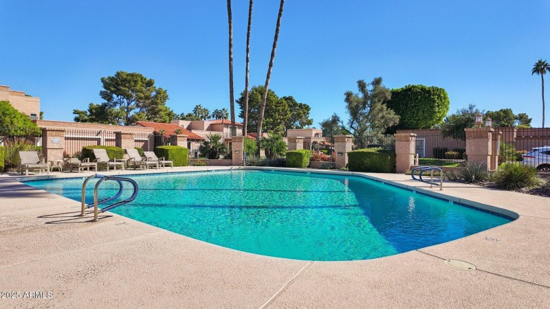 36-web-or-mls-7702-n-via-camello-del-nor