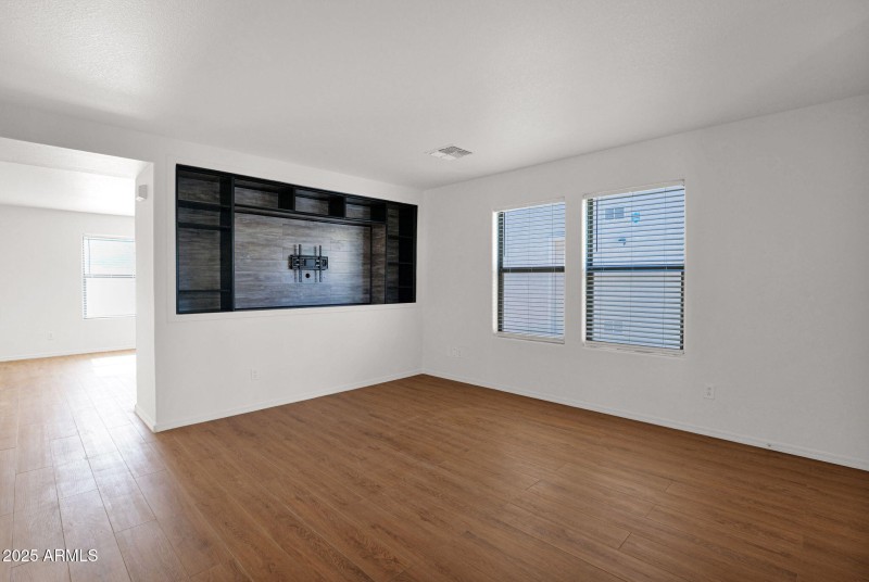 5-web-or-mls-P1349642