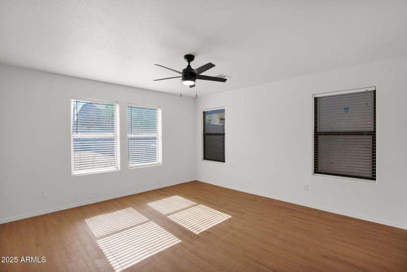 8-web-or-mls-P1349646