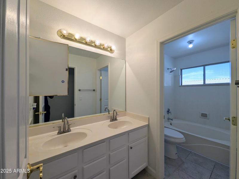 12425 W ENCANTO BLVD