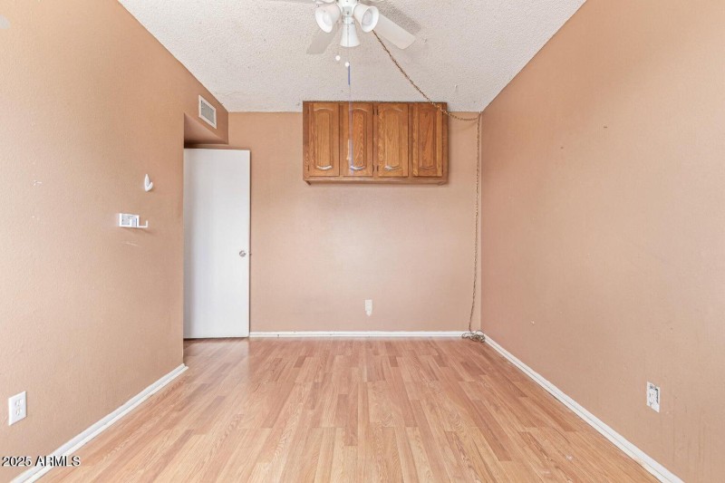 20250912082621403819000000-o