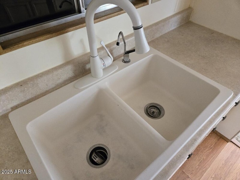 20250821_163638_resized