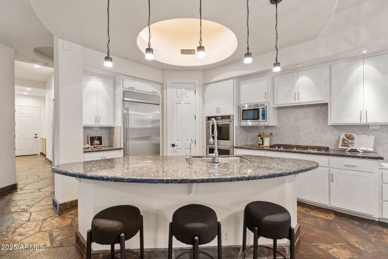 Large Granite Island