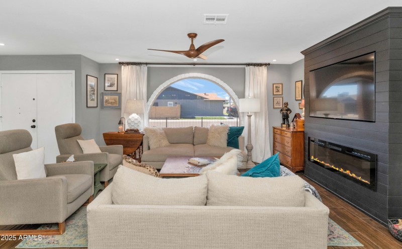 Nikolai Riasnianski Coldwell Banker