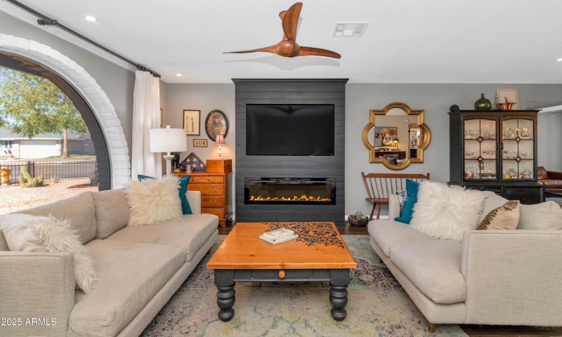 Nikolai Riasnianski Coldwell Banker