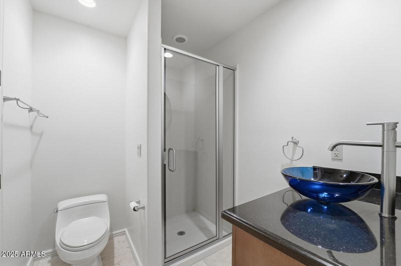 722 W Moon Valley Dr-18