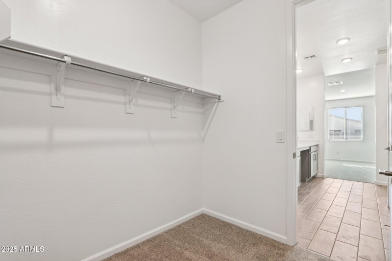 28-web-or-mls-W Camden Ave-S0711-028