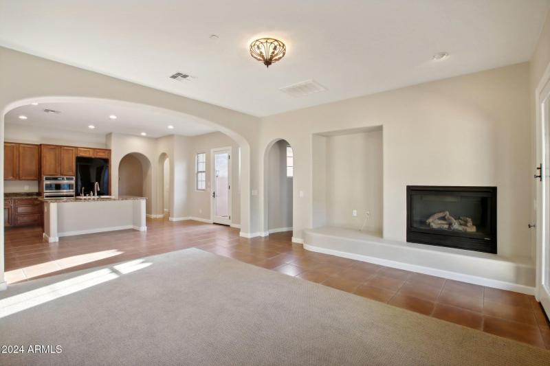 6-web-or-mls-E Via De Vaquero Dr-006