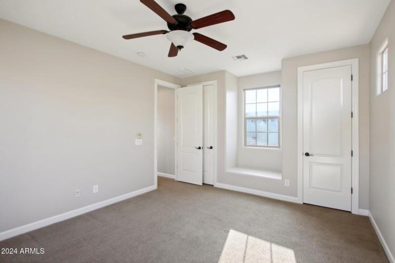 42-web-or-mls-E Via De Vaquero Dr-042