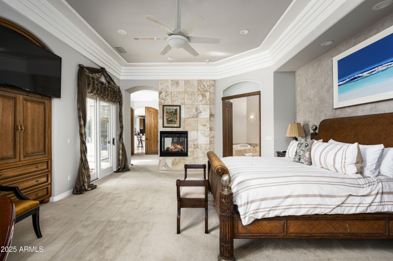 6649 E Berneil Dr-26