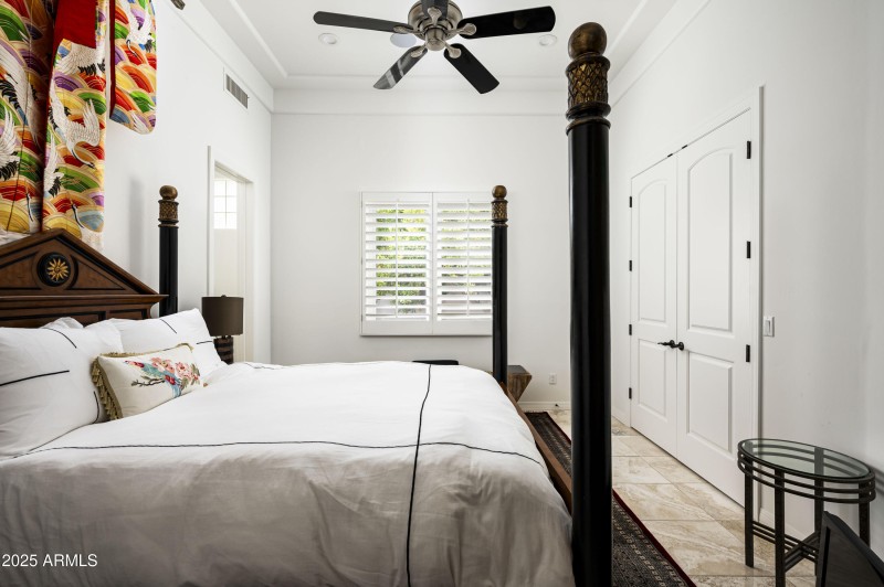 6649 E Berneil Dr-35