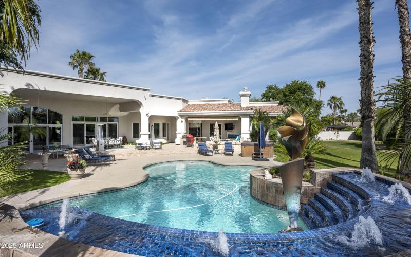 6649 E Berneil Dr-55