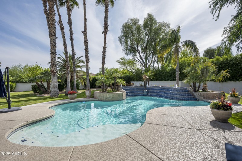 6649 E Berneil Dr-61