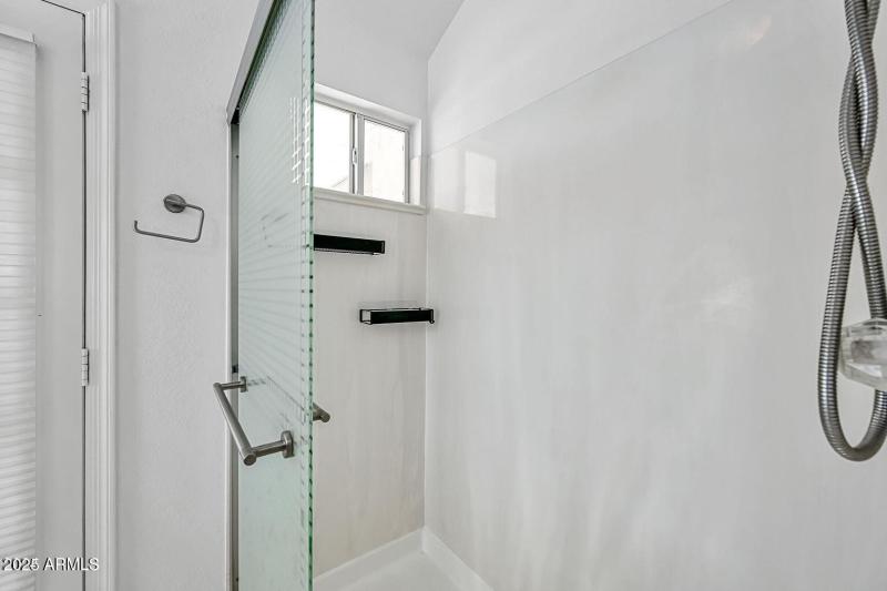 20241003212917222936000000-o