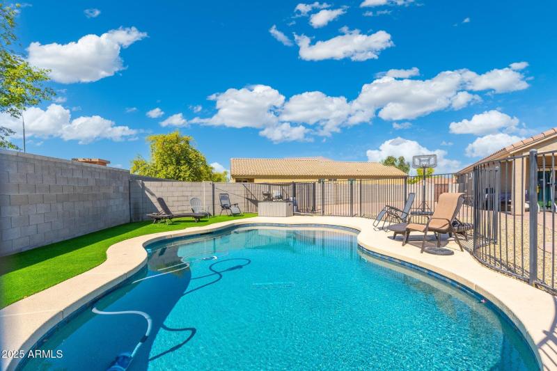 34-web-or-mls-DSC00442-HDR-Edit