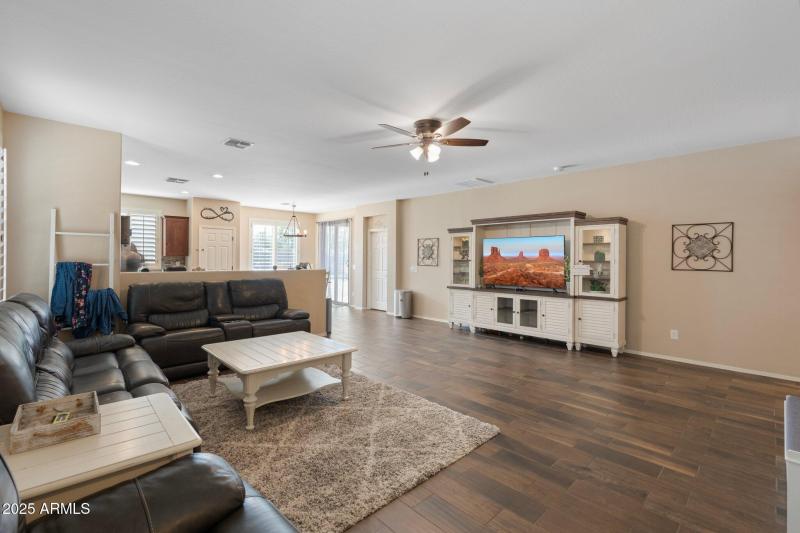 15-web-or-mls-DSC00385