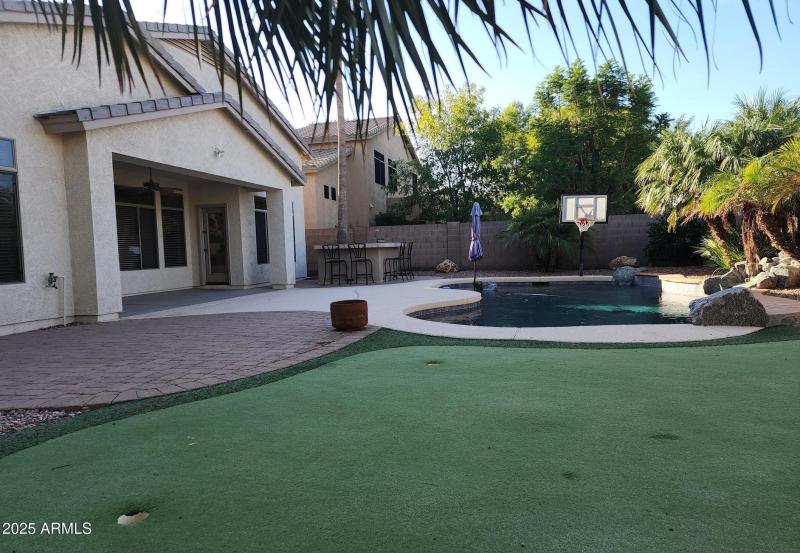 20221102222755487649000000-o