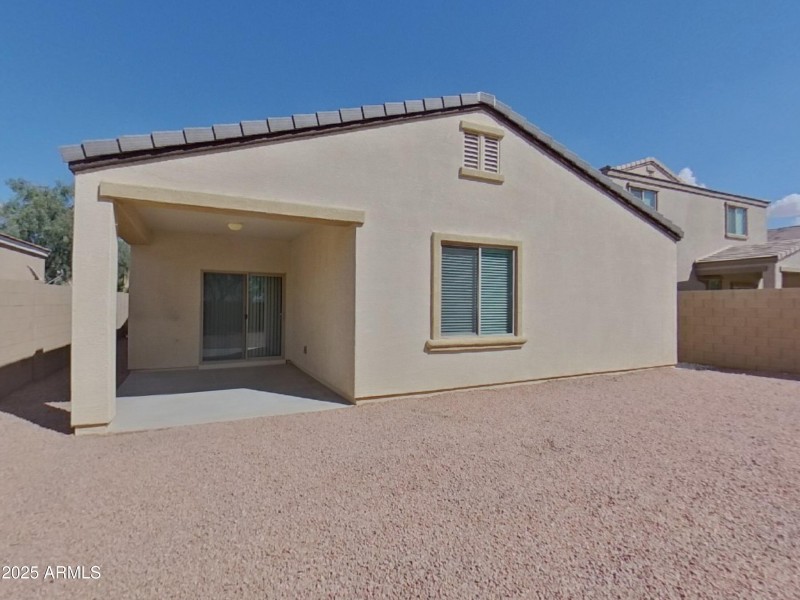 14_pc_lmMqFGpCYj_VHlb04Rmba_center_0