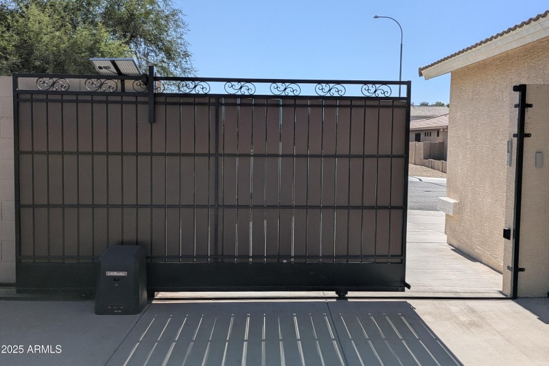 PXL_20251107_190725812~2